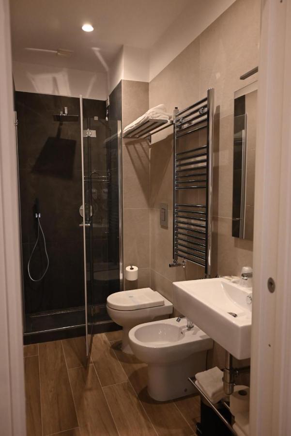 B&B Palazzina Avallone 나폴리 외부 사진