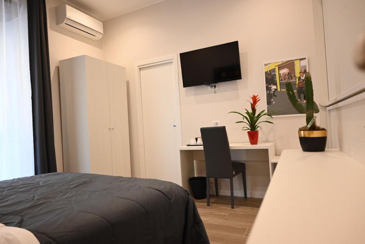 B&B Palazzina Avallone 나폴리 외부 사진